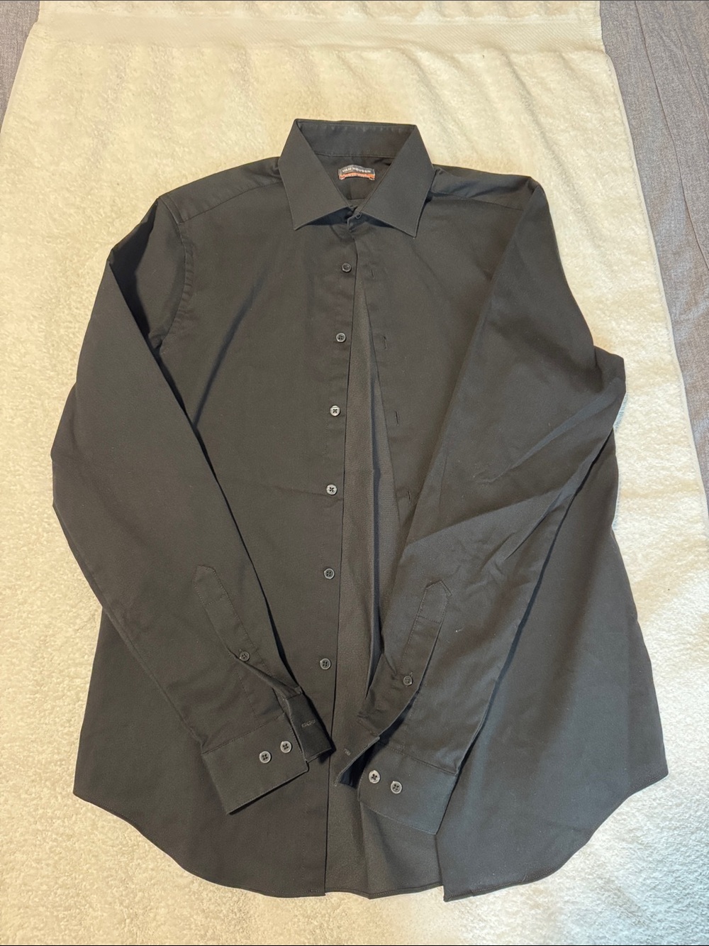 Van Heusen Black Long-Sleeve Dress Shirt